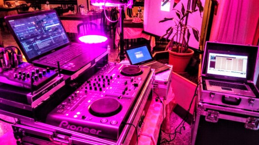 wedding dj